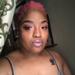 Meet your Posher, Nekisha